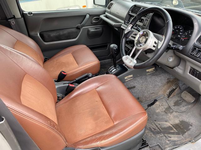 JZリフトアップ 社外ホイール 革シート 4WD ABS(13枚目)