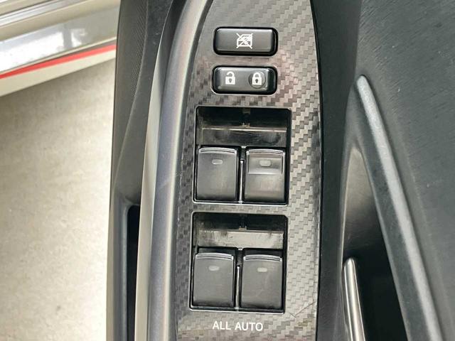 プリウス Ｓツーリングセレクション・Ｇ’ｓ　純正ナビ☆バックカメラ☆ＥＴＣ☆ドライブレコーダー☆Ｂｌｕｅｔｏｏｔｈ☆スマートキー☆オートライト☆ステアリングリモコン☆ＨＩＤヘッドライト☆フォグランプ☆Ｇ’ｓ純正アルミホイール（29枚目）