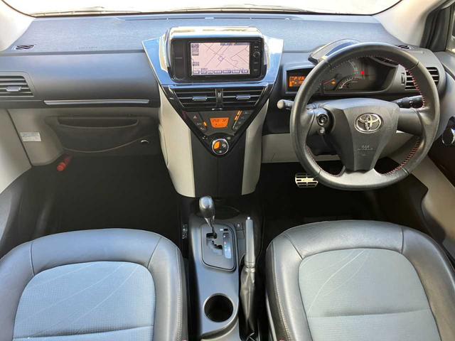 TOYOTA IQ 130G LEATHER PACKAGE