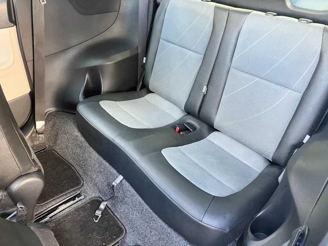 TOYOTA IQ 130G LEATHER PACKAGE