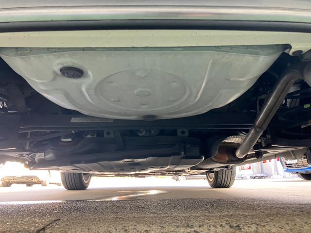 TOYOTA IQ 130G LEATHER PACKAGE