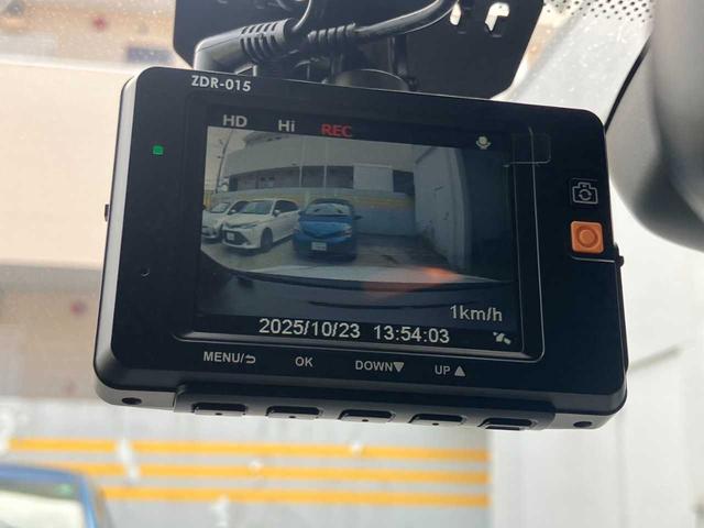 ゴルフ GTI ターボ☆社外ナビ☆バックカメラ☆ETC☆ドライブレコーダー☆オートライト☆クルーズコントロール☆ステアリングリモコン☆Bluetooth☆ミュージックサーバー☆HIDヘッドライト☆純正アルミホイール(19枚目)