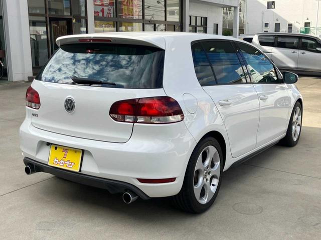 ゴルフ GTI ターボ☆社外ナビ☆バックカメラ☆ETC☆ドライブレコーダー☆オートライト☆クルーズコントロール☆ステアリングリモコン☆Bluetooth☆ミュージックサーバー☆HIDヘッドライト☆純正アルミホイール(41枚目)