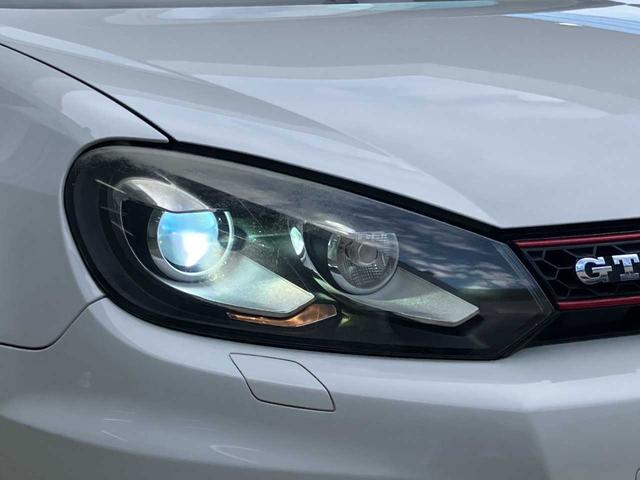 ゴルフ GTI ターボ☆社外ナビ☆バックカメラ☆ETC☆ドライブレコーダー☆オートライト☆クルーズコントロール☆ステアリングリモコン☆Bluetooth☆ミュージックサーバー☆HIDヘッドライト☆純正アルミホイール(45枚目)