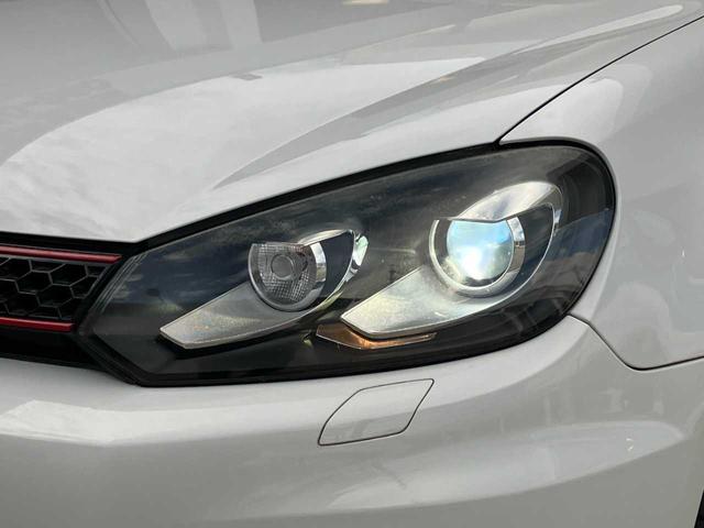 ゴルフ GTI ターボ☆社外ナビ☆バックカメラ☆ETC☆ドライブレコーダー☆オートライト☆クルーズコントロール☆ステアリングリモコン☆Bluetooth☆ミュージックサーバー☆HIDヘッドライト☆純正アルミホイール(46枚目)