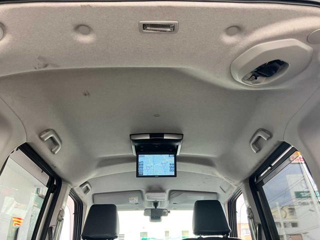 トール カスタムＧ　ＳＡＩＩ　４ＷＤ☆純正ナビ☆バックカメラ☆ＥＴＣ☆Ｂｌｕｅｔｏｏｔｈ☆後席モニター☆両側電動スライドドア☆衝突軽減装置☆クルーズコントロール☆シートヒーター☆ＬＥＤヘッドライト☆純正アルミホイール（38枚目）