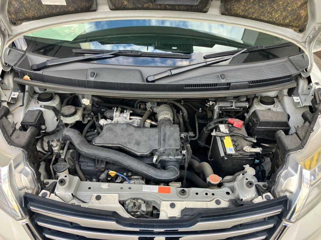 トール カスタムＧ　ＳＡＩＩ　４ＷＤ☆純正ナビ☆バックカメラ☆ＥＴＣ☆Ｂｌｕｅｔｏｏｔｈ☆後席モニター☆両側電動スライドドア☆衝突軽減装置☆クルーズコントロール☆シートヒーター☆ＬＥＤヘッドライト☆純正アルミホイール（69枚目）