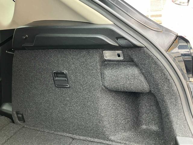 アクセラスポーツ １５Ｓナビエディション　純正ナビ☆バックカメラ☆ＥＴＣ☆スマートキー☆デュアルオートエアコン☆レインセンサー☆ミュージックサーバー☆オートライト☆ＨＩＤヘッドライト☆純正アルミホイール（25枚目）