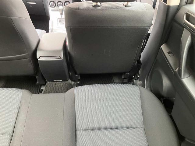 アクセラスポーツ １５Ｓナビエディション　純正ナビ☆バックカメラ☆ＥＴＣ☆スマートキー☆デュアルオートエアコン☆レインセンサー☆ミュージックサーバー☆オートライト☆ＨＩＤヘッドライト☆純正アルミホイール（31枚目）