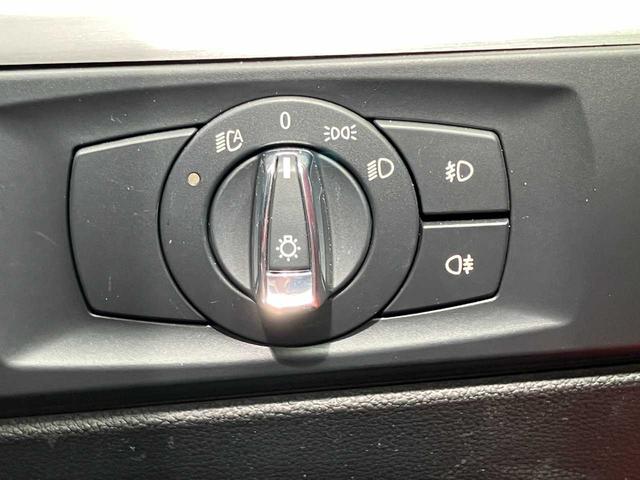 ３シリーズ ３３５ｉ　Ｍスポーツパッケージ　純正ナビ☆ＥＴＣ☆クリアランスソナー☆サンルーフ☆レザーシート☆パワーシート☆シートヒーター☆クルーズコントロール☆ＨＩＤヘッドライト☆純正アルミホイール（17枚目）