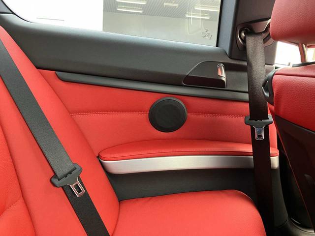 ３シリーズ ３３５ｉ　Ｍスポーツパッケージ　純正ナビ☆ＥＴＣ☆クリアランスソナー☆サンルーフ☆レザーシート☆パワーシート☆シートヒーター☆クルーズコントロール☆ＨＩＤヘッドライト☆純正アルミホイール（34枚目）