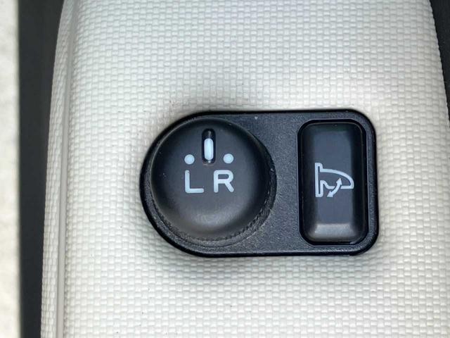 ミラココア ココアプラスG 4WD☆純正ナビ☆バックカメラ☆スマートキー☆オートエアコン☆ルーフレール☆プライバシーガラス☆フォグランプ☆ベンチシート☆社外アルミホイール(19枚目)