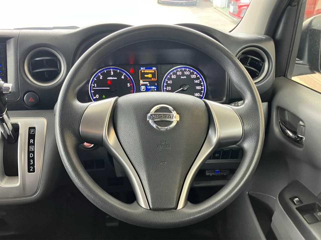 NV350キャラバンバン ロングプレミアムGXターボ ディーゼルターボ☆荷室床嵩上架装☆低床☆パノラマモニター☆ナビゲーション☆前後ドライブレコーダー☆ETC☆衝突軽減装置☆電動格納ミラー☆(12枚目)