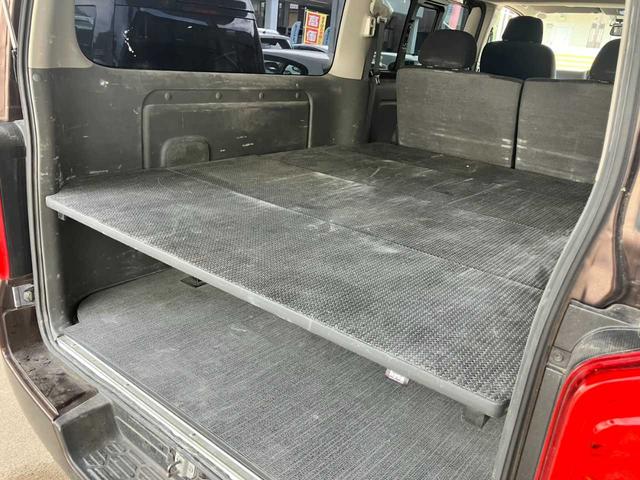 NV350キャラバンバン ロングプレミアムGXターボ ディーゼルターボ☆荷室床嵩上架装☆低床☆パノラマモニター☆ナビゲーション☆前後ドライブレコーダー☆ETC☆衝突軽減装置☆電動格納ミラー☆(22枚目)
