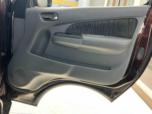 NV350キャラバンバン ロングプレミアムGXターボ ディーゼルターボ☆荷室床嵩上架装☆低床☆パノラマモニター☆ナビゲーション☆前後ドライブレコーダー☆ETC☆衝突軽減装置☆電動格納ミラー☆(30枚目)