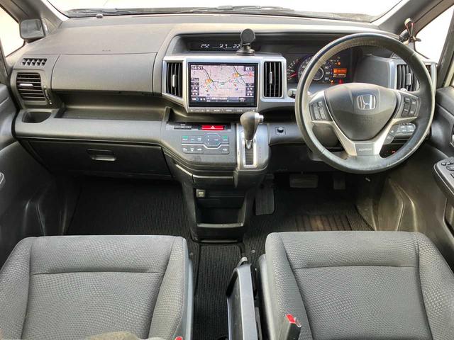 ステップワゴンスパーダ Ｚ　純正ナビ☆バックカメラ☆ＥＴＣ☆ドライブレコーダー☆クルーズコントロール☆ステアリングリモコン☆両側電動スライドドア☆Ｂｌｕｅｔｏｏｔｈ☆スマートキー☆ＨＩＤヘッドライト☆純正アルミホイール（6枚目）