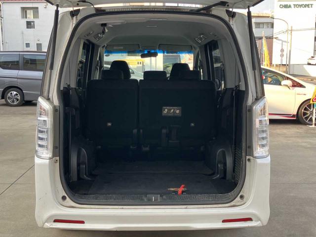 ステップワゴンスパーダ Ｚ　純正ナビ☆バックカメラ☆ＥＴＣ☆ドライブレコーダー☆クルーズコントロール☆ステアリングリモコン☆両側電動スライドドア☆Ｂｌｕｅｔｏｏｔｈ☆スマートキー☆ＨＩＤヘッドライト☆純正アルミホイール（32枚目）