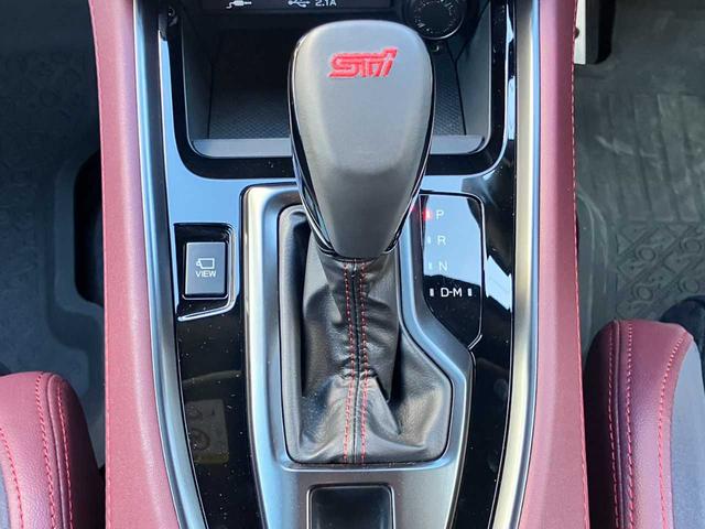 ＷＲＸ Ｓ４ ＳＴＩスポーツＲ　ＥＸ　☆ＳＴＩパフォーマンスホイール☆ＳＴＩ　Ｐ．Ｐ　ＣＯＭＰ　ＫＩＴ☆ＳＴＩラテラルリンクセット☆ＳＴＩパフォーマンスマフラー付属☆１１．６インチセンターインフォメーションディスプレイ（18枚目）