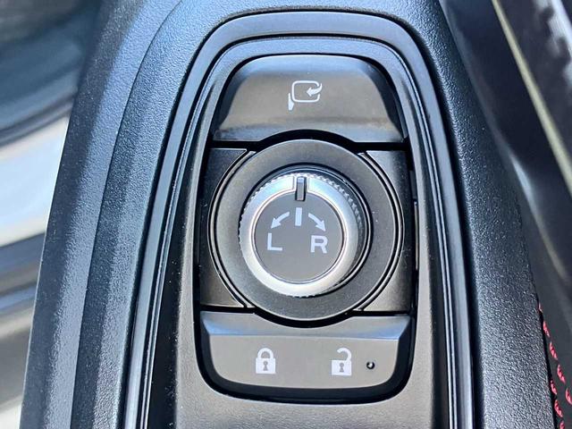 ＷＲＸ Ｓ４ ＳＴＩスポーツＲ　ＥＸ　☆ＳＴＩパフォーマンスホイール☆ＳＴＩ　Ｐ．Ｐ　ＣＯＭＰ　ＫＩＴ☆ＳＴＩラテラルリンクセット☆ＳＴＩパフォーマンスマフラー付属☆１１．６インチセンターインフォメーションディスプレイ（26枚目）