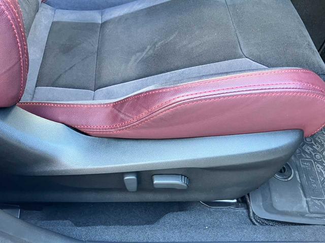 ＷＲＸ Ｓ４ ＳＴＩスポーツＲ　ＥＸ　☆ＳＴＩパフォーマンスホイール☆ＳＴＩ　Ｐ．Ｐ　ＣＯＭＰ　ＫＩＴ☆ＳＴＩラテラルリンクセット☆ＳＴＩパフォーマンスマフラー付属☆１１．６インチセンターインフォメーションディスプレイ（38枚目）