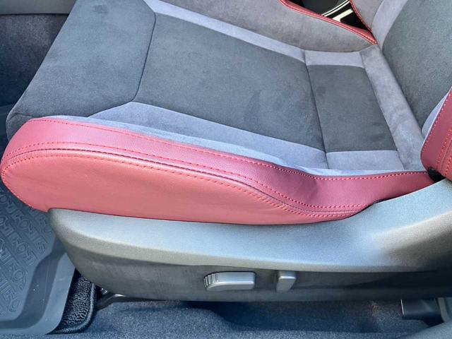 ＷＲＸ Ｓ４ ＳＴＩスポーツＲ　ＥＸ　☆ＳＴＩパフォーマンスホイール☆ＳＴＩ　Ｐ．Ｐ　ＣＯＭＰ　ＫＩＴ☆ＳＴＩラテラルリンクセット☆ＳＴＩパフォーマンスマフラー付属☆１１．６インチセンターインフォメーションディスプレイ（41枚目）