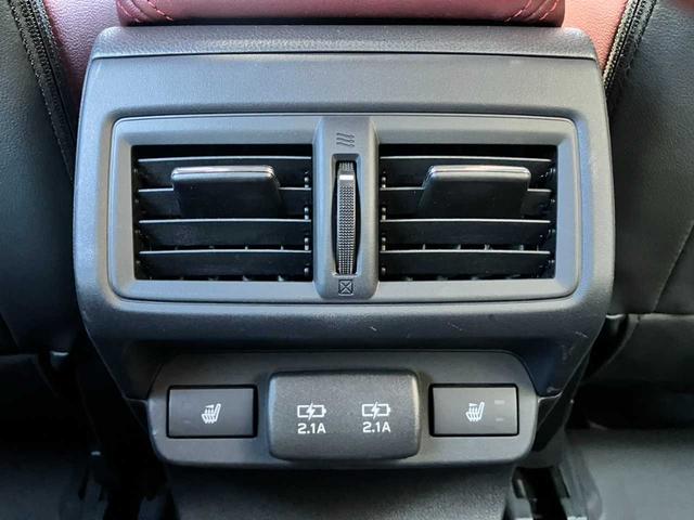 ＷＲＸ Ｓ４ ＳＴＩスポーツＲ　ＥＸ　☆ＳＴＩパフォーマンスホイール☆ＳＴＩ　Ｐ．Ｐ　ＣＯＭＰ　ＫＩＴ☆ＳＴＩラテラルリンクセット☆ＳＴＩパフォーマンスマフラー付属☆１１．６インチセンターインフォメーションディスプレイ（46枚目）