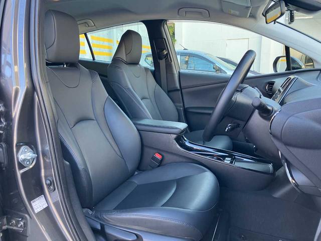 プリウス Ｓツーリングセレクション・ブラックエディション　純正ナビ☆バックカメラ☆ＥＴＣ☆ドライブレコーダー☆衝突軽減装置☆クルーズコントロール☆ステアリングリモコン☆Ｍｉｒａｃａｓｔ☆シートヒーター☆ＬＥＤヘッドライト☆純正アルミホイール（26枚目）