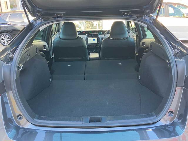 プリウス Ｓツーリングセレクション・ブラックエディション　純正ナビ☆バックカメラ☆ＥＴＣ☆ドライブレコーダー☆衝突軽減装置☆クルーズコントロール☆ステアリングリモコン☆Ｍｉｒａｃａｓｔ☆シートヒーター☆ＬＥＤヘッドライト☆純正アルミホイール（30枚目）