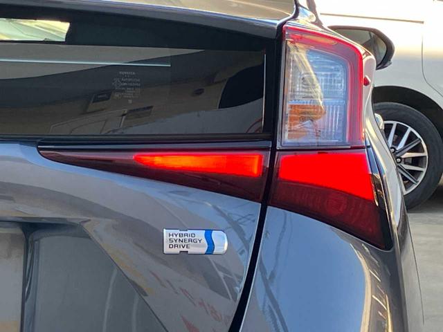 プリウス Ｓツーリングセレクション・ブラックエディション　純正ナビ☆バックカメラ☆ＥＴＣ☆ドライブレコーダー☆衝突軽減装置☆クルーズコントロール☆ステアリングリモコン☆Ｍｉｒａｃａｓｔ☆シートヒーター☆ＬＥＤヘッドライト☆純正アルミホイール（59枚目）