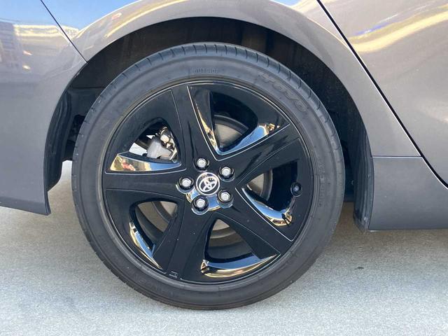 プリウス Ｓツーリングセレクション・ブラックエディション　純正ナビ☆バックカメラ☆ＥＴＣ☆ドライブレコーダー☆衝突軽減装置☆クルーズコントロール☆ステアリングリモコン☆Ｍｉｒａｃａｓｔ☆シートヒーター☆ＬＥＤヘッドライト☆純正アルミホイール（61枚目）