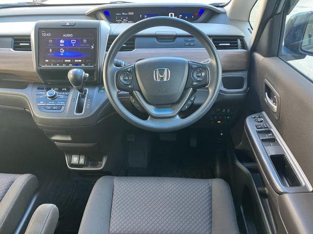 フリード G・ホンダセンシング 7人乗☆純正ナビ☆バックカメラ☆ETC☆ドライブレコーダー☆フリップダウンモニター☆シートヒーター☆クルーズコントロール☆衝突軽減装置☆両側電動スライドドア☆スマートキー☆純正ホイール(29枚目)