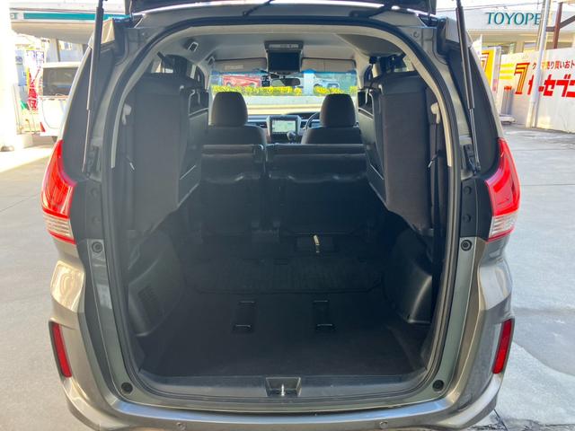 フリード G・ホンダセンシング 7人乗☆純正ナビ☆バックカメラ☆ETC☆ドライブレコーダー☆フリップダウンモニター☆シートヒーター☆クルーズコントロール☆衝突軽減装置☆両側電動スライドドア☆スマートキー☆純正ホイール(52枚目)