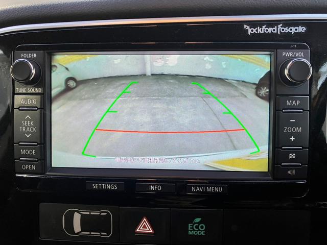 アウトランダーＰＨＥＶ Ｇプレミアムパッケージ　純正ナビ☆バックカメラ☆ＥＴＣ☆ドライブレコーダー☆レザーシート☆衝突軽減装置☆クルーズコントロール☆パワーシート☆Ｂｌｕｅｔｏｏｔｈ☆ＨＩＤヘッドライト☆純正アルミホイール（10枚目）