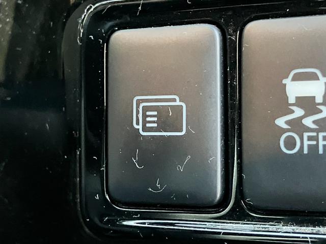 アウトランダーＰＨＥＶ Ｇプレミアムパッケージ　純正ナビ☆バックカメラ☆ＥＴＣ☆ドライブレコーダー☆レザーシート☆衝突軽減装置☆クルーズコントロール☆パワーシート☆Ｂｌｕｅｔｏｏｔｈ☆ＨＩＤヘッドライト☆純正アルミホイール（20枚目）