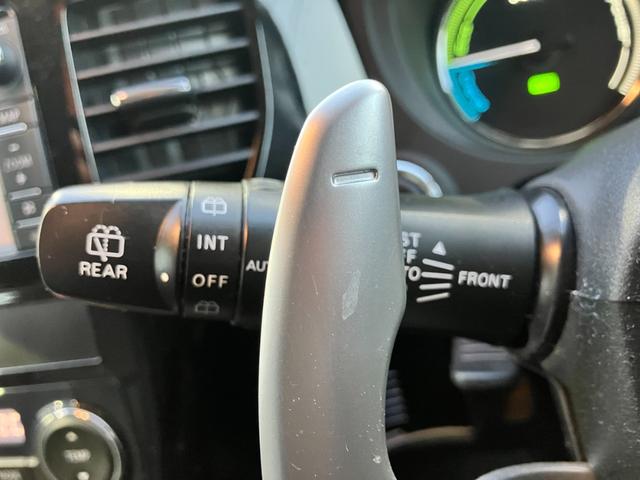 アウトランダーＰＨＥＶ Ｇプレミアムパッケージ　純正ナビ☆バックカメラ☆ＥＴＣ☆ドライブレコーダー☆レザーシート☆衝突軽減装置☆クルーズコントロール☆パワーシート☆Ｂｌｕｅｔｏｏｔｈ☆ＨＩＤヘッドライト☆純正アルミホイール（22枚目）