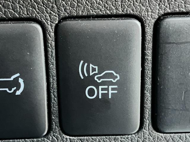 アウトランダーＰＨＥＶ Ｇプレミアムパッケージ　純正ナビ☆バックカメラ☆ＥＴＣ☆ドライブレコーダー☆レザーシート☆衝突軽減装置☆クルーズコントロール☆パワーシート☆Ｂｌｕｅｔｏｏｔｈ☆ＨＩＤヘッドライト☆純正アルミホイール（30枚目）