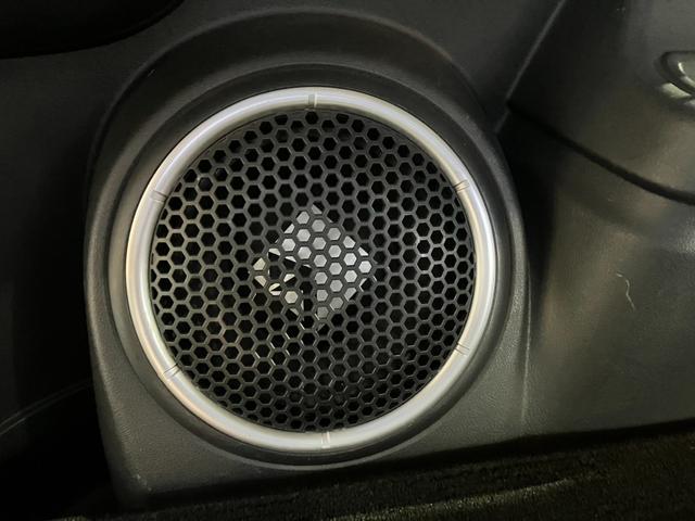 アウトランダーＰＨＥＶ Ｇプレミアムパッケージ　純正ナビ☆バックカメラ☆ＥＴＣ☆ドライブレコーダー☆レザーシート☆衝突軽減装置☆クルーズコントロール☆パワーシート☆Ｂｌｕｅｔｏｏｔｈ☆ＨＩＤヘッドライト☆純正アルミホイール（37枚目）