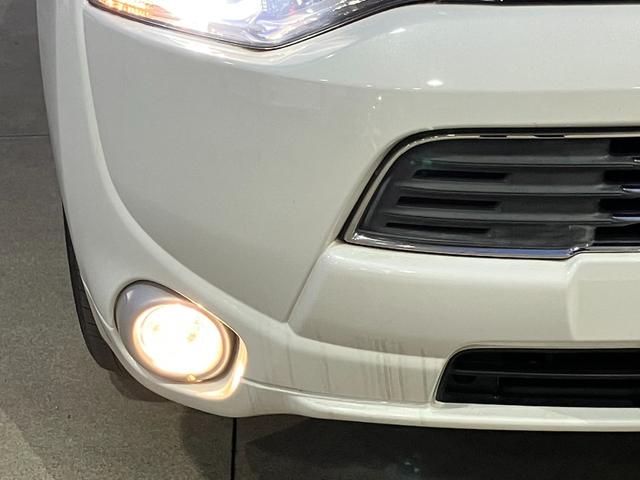 アウトランダーＰＨＥＶ Ｇプレミアムパッケージ　純正ナビ☆バックカメラ☆ＥＴＣ☆ドライブレコーダー☆レザーシート☆衝突軽減装置☆クルーズコントロール☆パワーシート☆Ｂｌｕｅｔｏｏｔｈ☆ＨＩＤヘッドライト☆純正アルミホイール（68枚目）