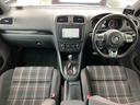 ゴルフ GTI ターボ☆社外ナビ☆バックカメラ☆ETC☆ドライブレコーダー☆オートライト☆クルーズコントロール☆ステアリングリモコン☆Bluetooth☆ミュージックサーバー☆HIDヘッドライト☆純正アルミホイール(6枚目)