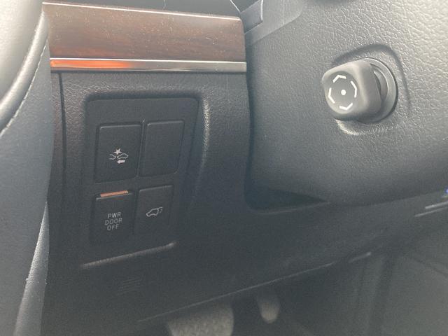 4WD/Sunroof/8-LeatherSeat/OneOwner/Navi/CD/DVD/AW/No-accidents/LeatherSeat/PowerSeat/BackCamera