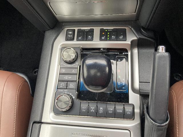 4WD/Sunroof/8-LeatherSeat/OneOwner/Navi/CD/DVD/AW/No-accidents/LeatherSeat/PowerSeat/BackCamera