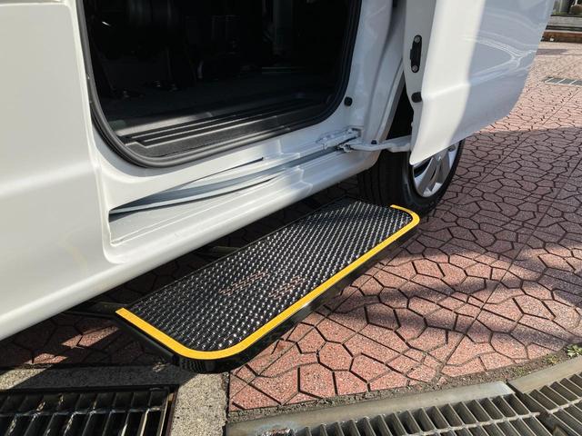 ＮＶ２００バネットバン 　福祉車両　スロープ　ウィンチ　リモコン　オートステップ　キーレスエントリー　パワーウィンドウ　衝突被害軽減システム　クリアランスソナー　アイドリングストップ　ヘッドライトレベライザー　電動格納ミラー（33枚目）