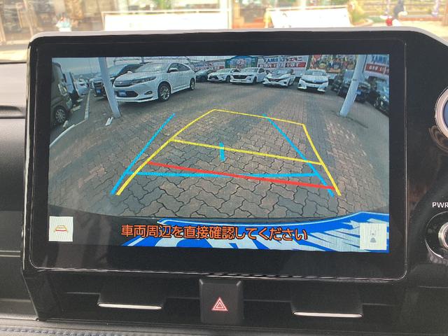 ヴォクシー ハイブリッドＳ－Ｚ　トヨタセーフティセンス　電動リアゲート　ナビ　ＴＶ　ＣＤ　ＤＶＤ　バックカメラ　スマートキー　オットマン　全席シートヒーター　ＡＣ１００Ｖ電源　ハーフレザーシート　レーダークルコン　クリアランスソナー（14枚目）