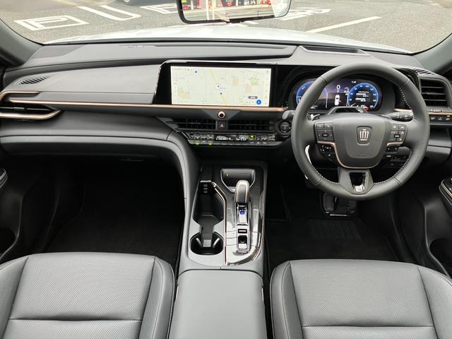 クラウンエステート Ｚ　４ＷＤ　モデリスタエアロ　寒冷地仕様　サンルーフ　パノラミックビューモニタ　パークアシスト　レーダークルコン　クリアランスソナー　レーンアシスト　パワーシート　衝突軽減　フェンダーアーチモールカラード（5枚目）