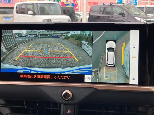 クラウンエステート Ｚ　４ＷＤ　モデリスタエアロ　寒冷地仕様　サンルーフ　パノラミックビューモニタ　パークアシスト　レーダークルコン　クリアランスソナー　レーンアシスト　パワーシート　衝突軽減　フェンダーアーチモールカラード（7枚目）