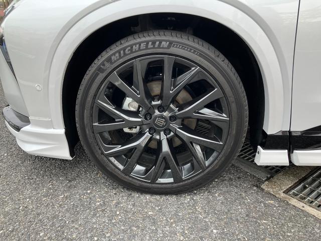 クラウンエステート Ｚ　４ＷＤ　モデリスタエアロ　寒冷地仕様　サンルーフ　パノラミックビューモニタ　パークアシスト　レーダークルコン　クリアランスソナー　レーンアシスト　パワーシート　衝突軽減　フェンダーアーチモールカラード（40枚目）