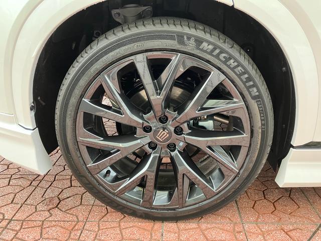 クラウンエステート Ｚ　４ＷＤ　モデリスタエアロ　寒冷地仕様　サンルーフ　パノラミックビューモニタ　パークアシスト　レーダークルコン　クリアランスソナー　レーンアシスト　パワーシート　衝突軽減　フェンダーアーチモールカラード（44枚目）