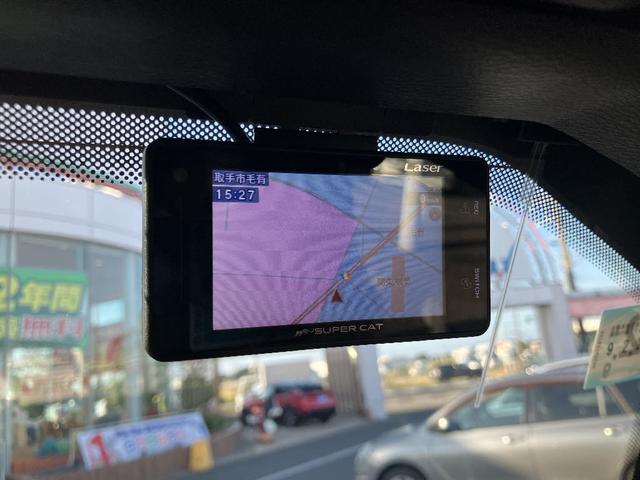 ジープ・ラングラーアンリミテッド サハラ　４ＷＤ　ナビ　ＴＶ　バックカメラ　スマートキー　レーダークルコン　ＥＴＣ２．０　ドライブレコーダー　クリアランスソナー　衝突被害軽減　ＬＥＤ　ステアリングヒーター　シートヒーター　ＢＳＭ　レザーシート（7枚目）
