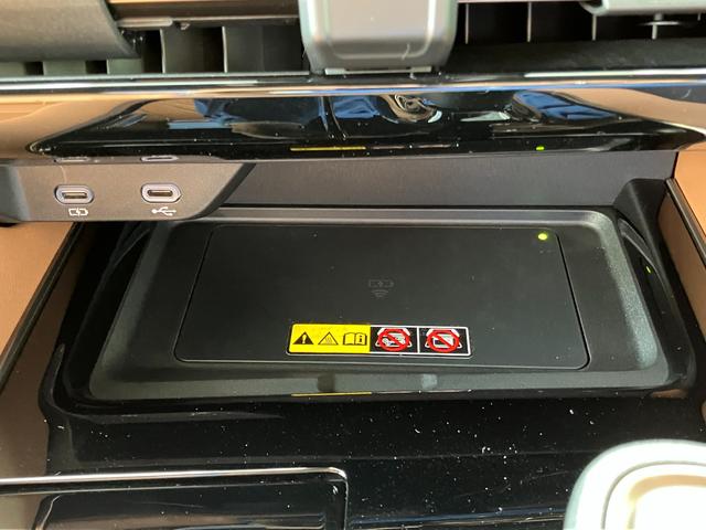 ヴェルファイアハイブリッド Z プレミア 4WD モデリスタエアロ サンルーフ フリップダウンモニター オートステップ ナビ TV パノラミックビューモニター レーダークルコン クリアランスソナー レーンアシスト 衝突軽減 オットマン LED(34枚目)