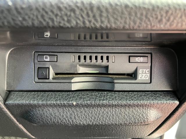 エスクァイア ハイブリッドＧｉプレミアムパッケジブラックテーラード　フリップダウンモニター　ナビ　ＴＶ　バックカメラ　純正ドラレコ　クリアランスソナー　クルコン　レーンアシスト　衝突被害軽減　両側電動スライドドア　オートマチックハイビーム　ＬＥＤ　ハーフレザーシート（7枚目）